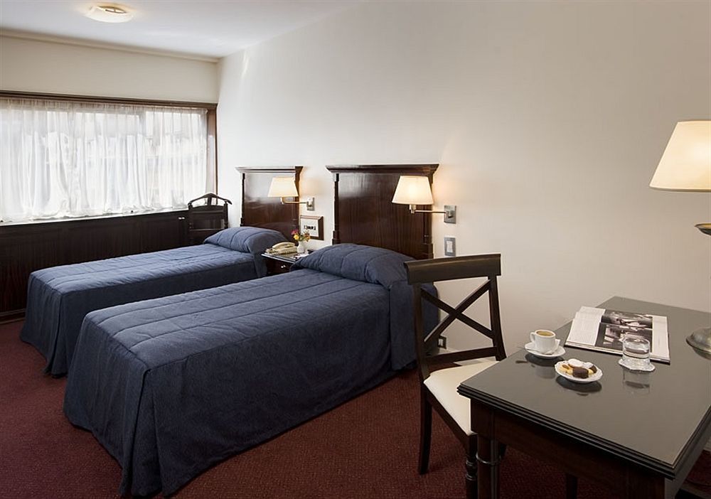 Hotel Presidente Buenos Aires Room photo
